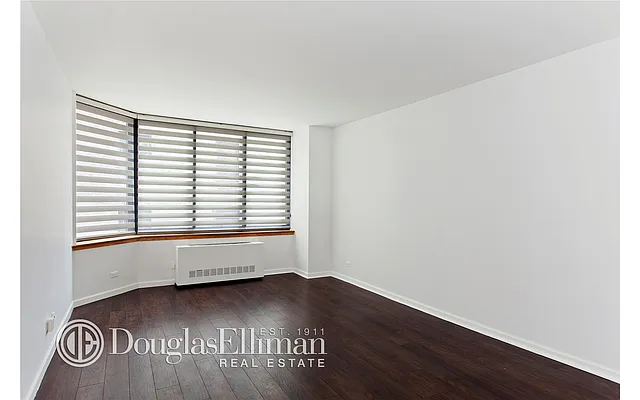 Rented by Douglas Elliman | media 15