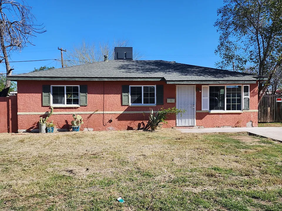 2732 W Luke Ave