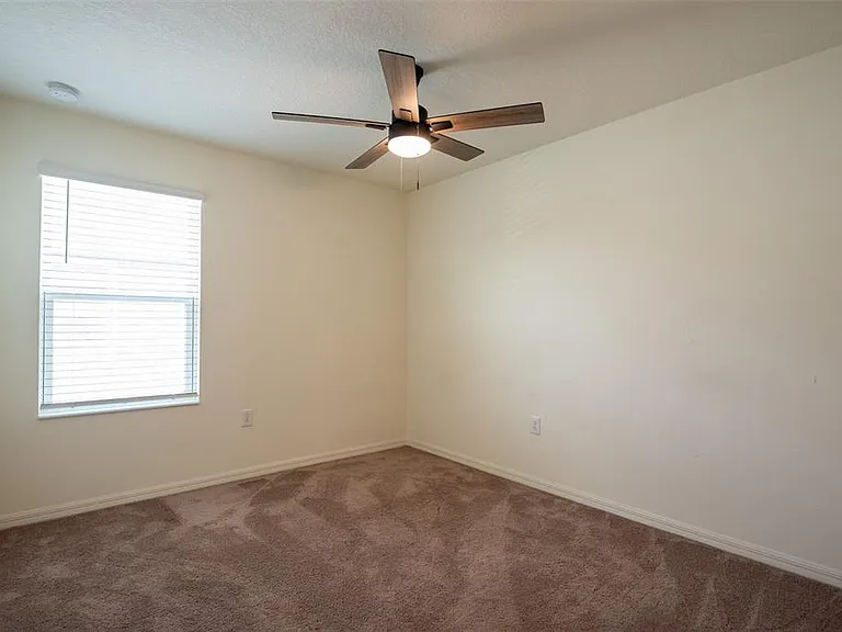 757 Stoney Point Cir — Photo 22