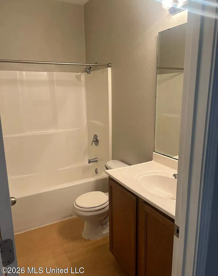 3 bed, 3.0 bath, 1500 sqft, $1,500 — Photo 4