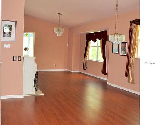 4th image of 1379 Hedgewood Cir