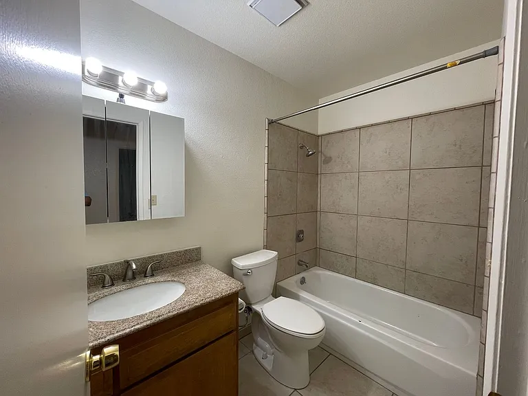 4830 Suncrest Way — Photo 8