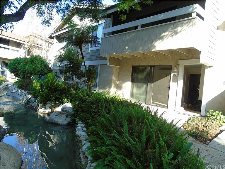 148 Streamwood — Photo 33