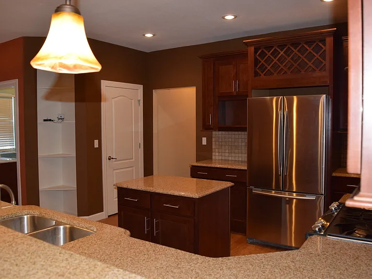 16218 Heartland Ln — Photo 9