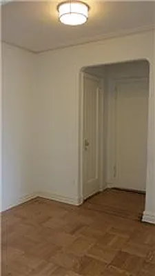 Rented by Bank Neary | media 21