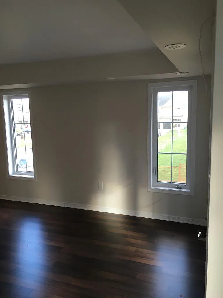 2 bed, 1.5 bath, 945 sqft, $2,800 — Photo 3