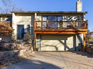 1809 N 93rd Ct, Omaha, NE 68114