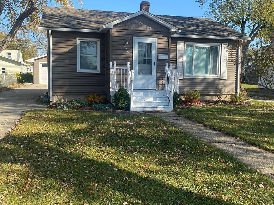 1st image of 2615 Pixley Ave