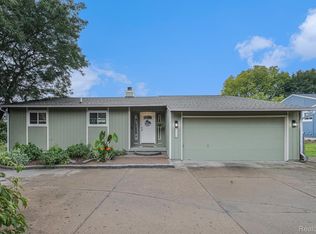 1314 E Main St, Flushing, MI 48433