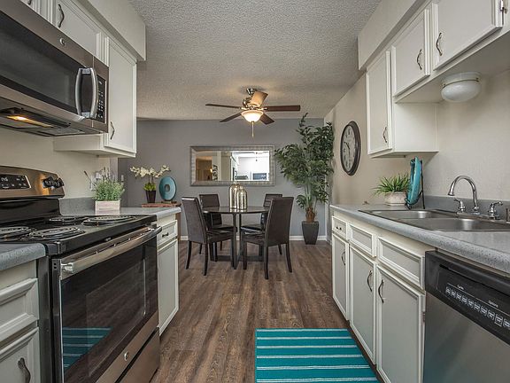 4th image of 1201 Scott Ave #2B-1Ba-965Sqft