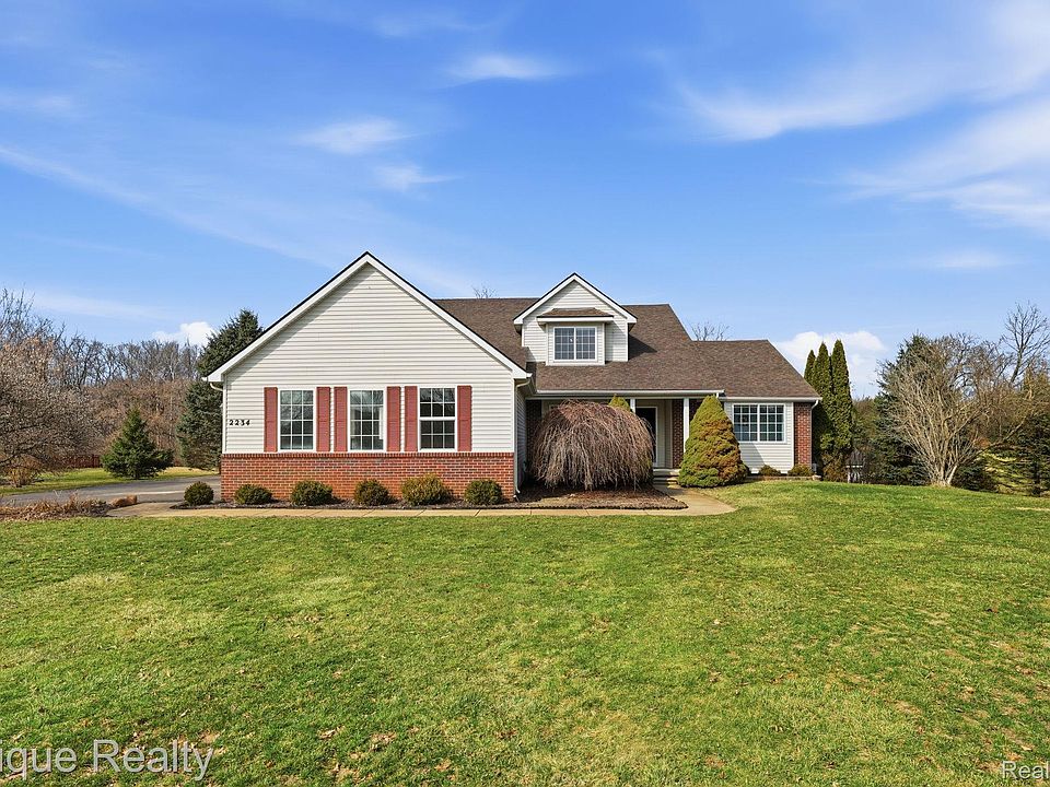 1st image of 2234 Ridgewood Dr