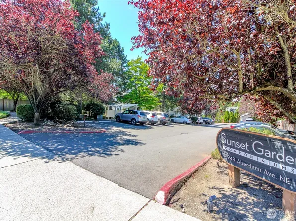 949 Aberdeen Avenue NE #C107, Renton, WA 98056