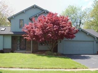 55 Woodmill Dr, Rochester, NY 14626