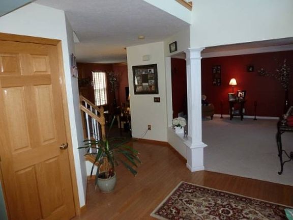 5th image of 762 Continental Dr