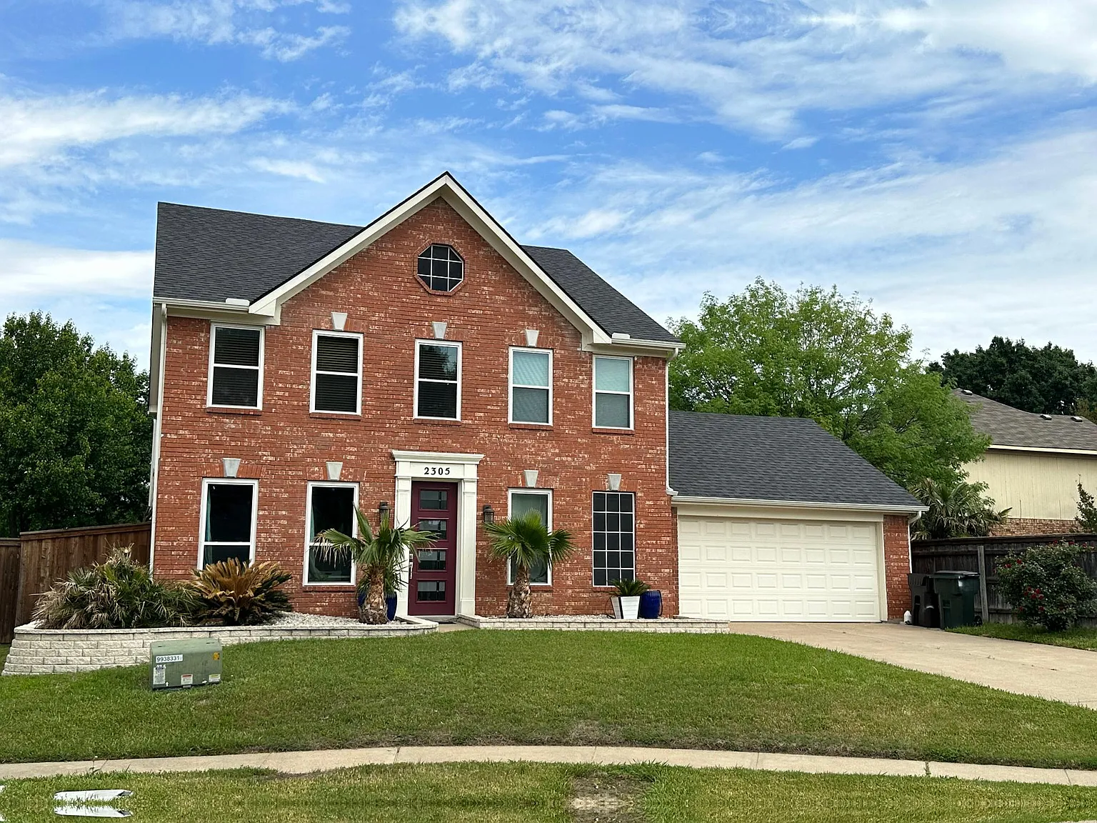2305 Treyburn Ct — Photo 1