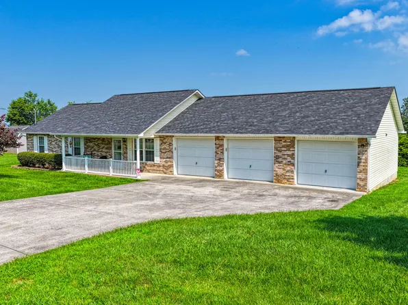 660 Privet Dr, Dandridge, TN 37725