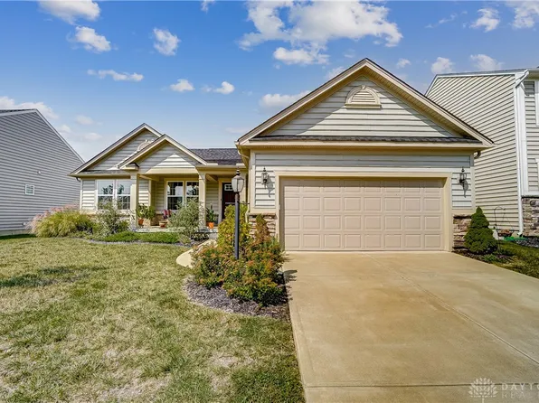 1200 Scarlet Oak Dr, Tipp City, OH 45371