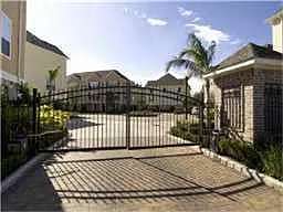 2 bed, 2.5 bath, 1357 sqft, $1,950 — Photo 3