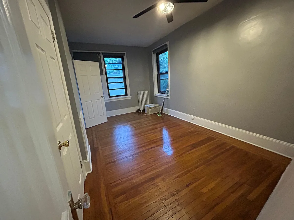 Building Photo - 3308 Hamilton St #4B