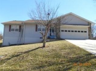 265 Southgate Dr, Crossville, TN 38555