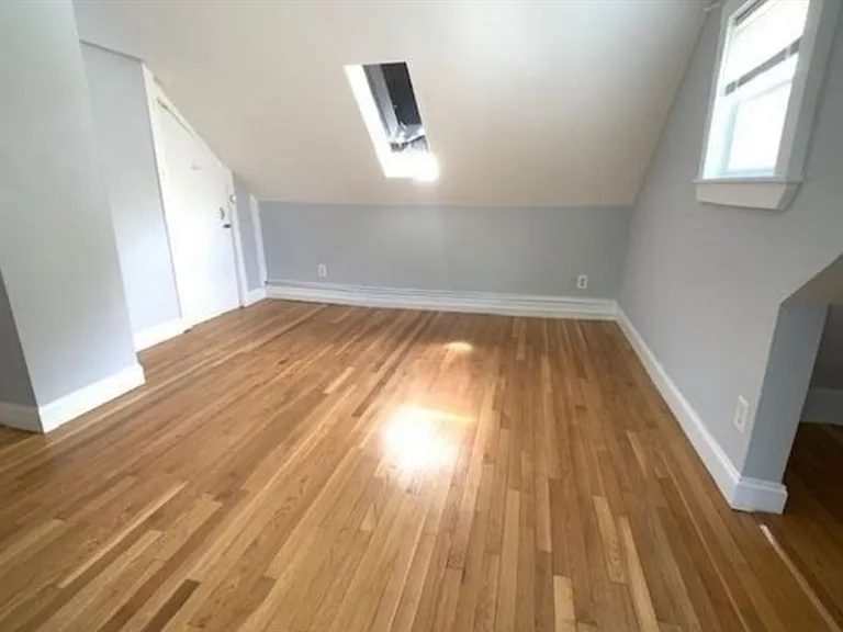 323 Bainbridge St #2 — Photo 10