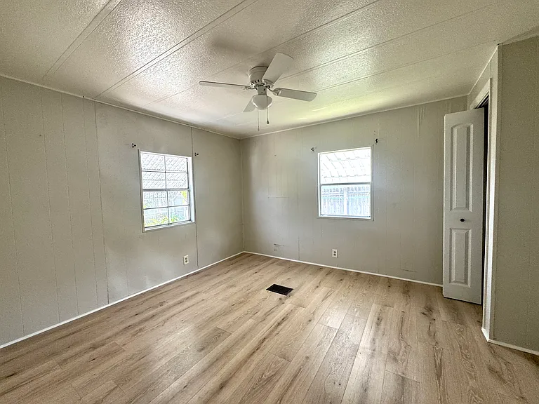 4152 Richmond Ave — Photo 19