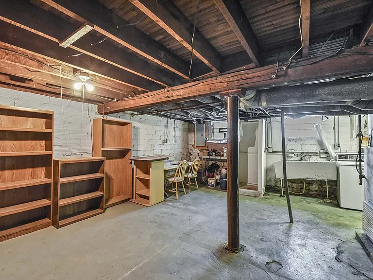 Broadview TownHomes — Photo 13