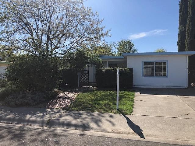 1st image of 5 Dawn Dr