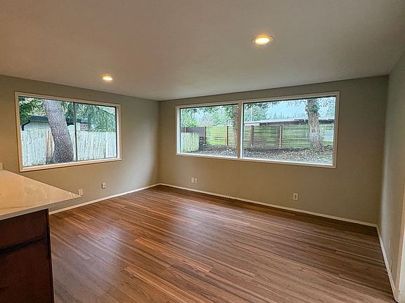 2nd image of 605 155th Ave SE