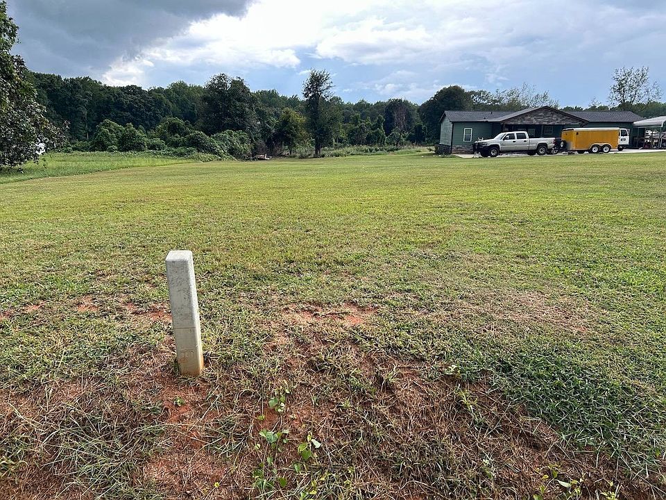 2nd image of LOT On Bumblebee Ln