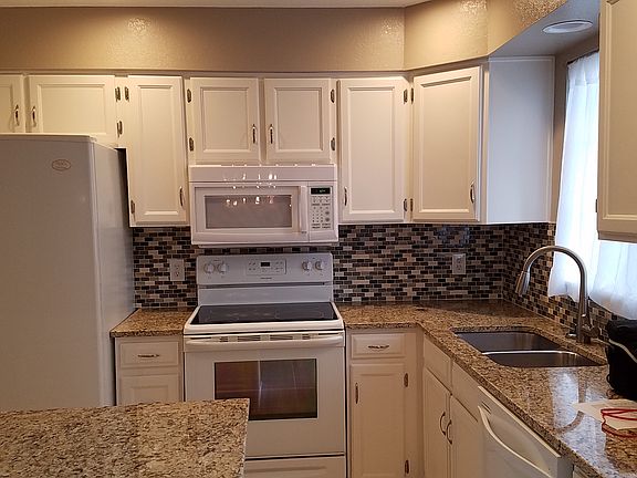 Modern kitchen with granite