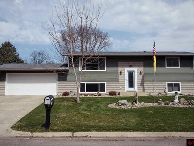162 Outer Dr, Le Sueur, MN, 56058