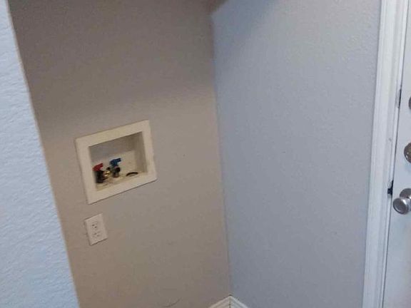 3rd image of 713 Claremont Pkwy #B