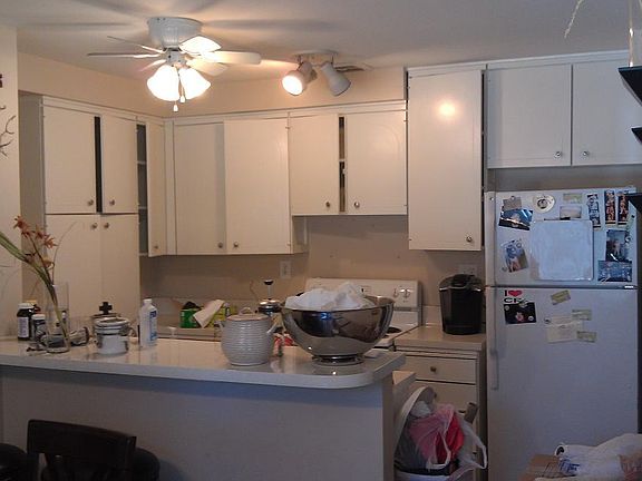 4th image of 573 S Fashion Park St APT B