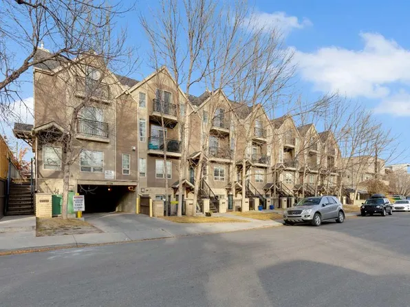 1728 S 35th Ave SW #105, Calgary, AB T2T 2C9