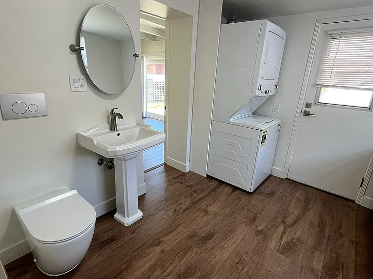 800 N Griffith Park Dr — Photo 18