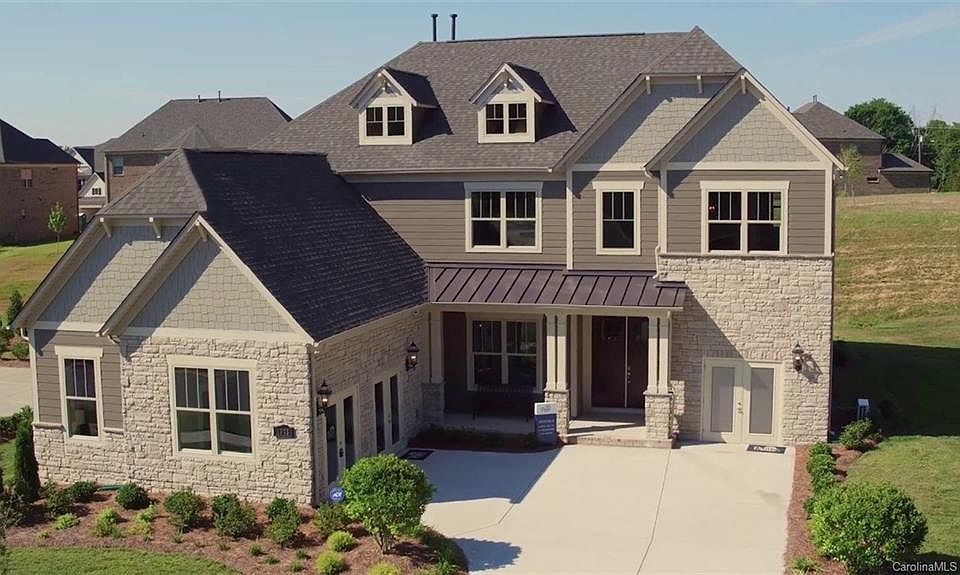 1st image of 121 Shimmer Lake Ln #5