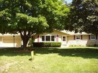 4745 Dutchess Dr, Racine, WI 53405