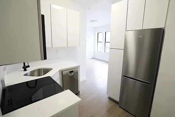 Rented by REAL New York | media 6