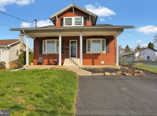 1506 Mount Hope Ave, Pottsville, PA 17901