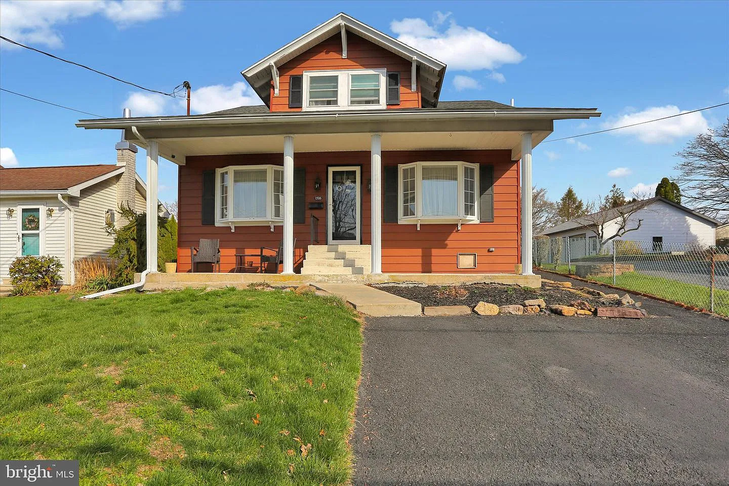 1506 Mount Hope Ave photo 1