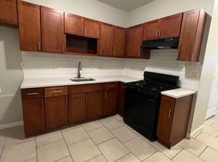 378 Hawthorne Ave #3, Newark, NJ 07112