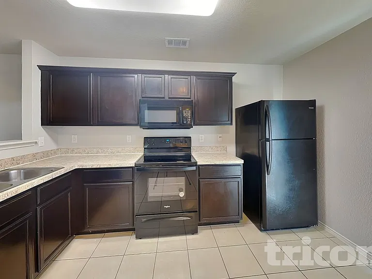 3120 Middleview Rd — Photo 5