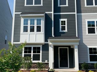 608 Hortons Creek Rd, Cary, NC 27519