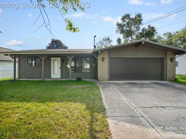 208 S Occidental Rd, Tecumseh, MI 49286