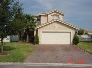 16362 SW 10th St, Pembroke Pines, FL 33027