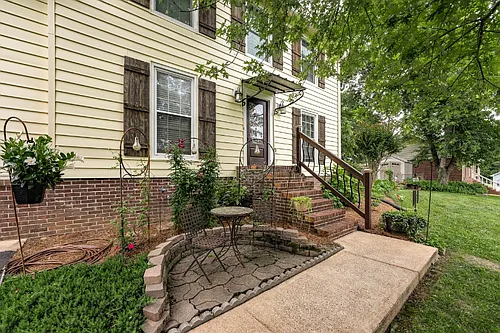 103 Rocky Dr Photo 1