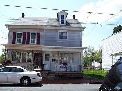 1st image of 132 N Railroad Ave