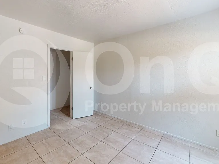 1620 N Wilmot Rd #118 — Photo 10