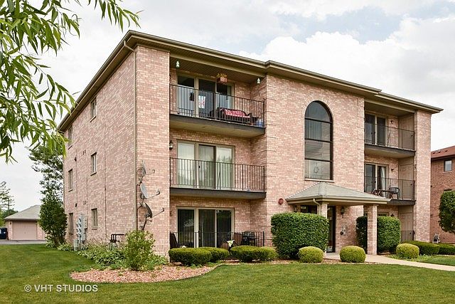 1st image of 17959 Oak Park Ave APT 2N